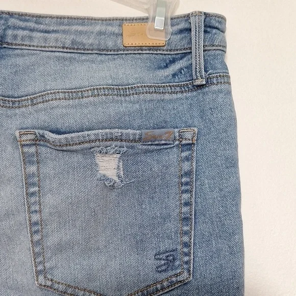 Distressed Blue Women's Jeans - Picture 8 of 10